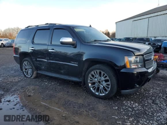 ✅ 2011 Chevrolet Tahoe LTZ • VIN: 1GNSKCE06BR349781 • Lot: 93748745. Listed on Copart with 199,365 mi. Free auction sales archive from the USA and detailed vehicle history report at DreamBid. Image 4.