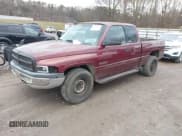 ✅ 2002 Dodge 2500 • VIN: 3B7KC23622M261612 • Lot: 41546343. Wystawiony na IAAI z przebiegiem 402 406 mil. Bezpłatny archiwum sprzedaży aukcyjnych z USA i szczegółowy raport historii pojazdu na DreamBid. Zdjęcie 2.