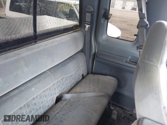 ✅ 1999 Ford F-250 XL • VIN: 1FTNX21F5XEB44785 • Lot: 42188678. Listed on IAAI with 289,216 mi. Free auction sales archive from the USA and detailed vehicle history report at DreamBid. Image 8.