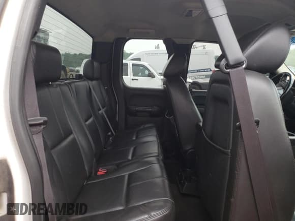 ✅ 2009 Chevrolet Silverado 2500HD LT • VIN: 1GCHK59K99E144371 • Лот: 67277605. Опубликован ранее на Copart с пробегом 267 993 миль. Бесплатный доступ к архиву аукционных продаж из США и подробный отчёт об истории автомобиля на DreamBid. Изображение 10.