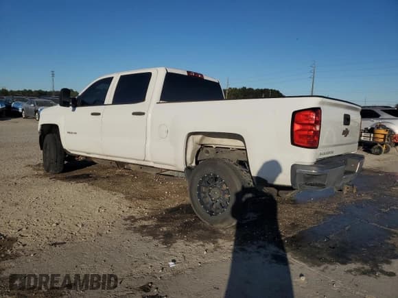 ✅ 2015 Chevrolet Silverado 2500HD Work Truck • VIN: 1GC1KUEG8FF136121 • Lot: 92112415. Listed on Copart with 298,083 mi. Free auction sales archive from the USA and detailed vehicle history report at DreamBid. Image 2.