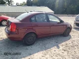 2009 Hyundai Accent Auto GLS z VIN KMHCN46C39U323175, wystawiony jako Copart lot #71560944 z przebiegiem 102 264 mil mil oraz Czysty tytuł • Clean title. Historia ofert i sprzedaży dostępna na DreamBid. Obrazek 3.