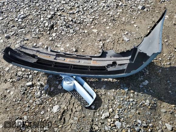 2009 Hyundai Accent Auto GS z VIN KMHCM36C19U127295, wystawiony jako Copart lot #79997944 z przebiegiem 236 362 mil mil oraz Szkoda całkowita • Salvage title. Historia ofert i sprzedaży dostępna na DreamBid. Obrazek 14.