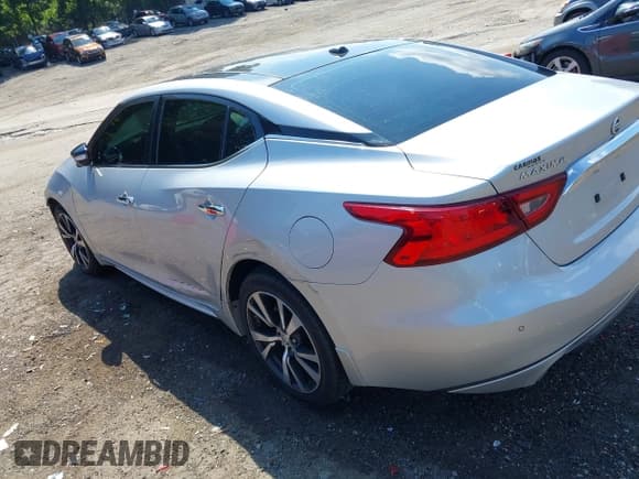 ✅ 2016 Nissan Maxima SR • VIN: 1N4AA6AP5GC425213 • Lot: 43116947. Listed on IAAI with 159,355 mi. Free auction sales archive from the USA and detailed vehicle history report at DreamBid. Image 3.