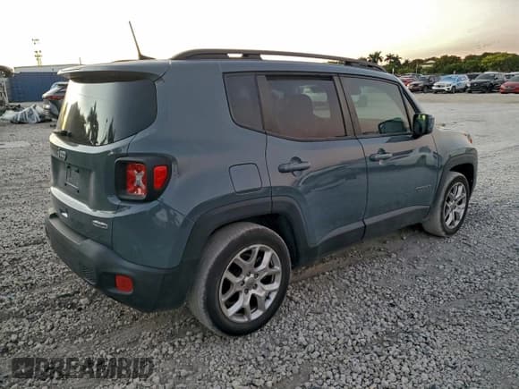 ✅ 2018 Jeep Renegade Latitude • VIN: ZACCJABB4JPJ32945 • Лот: 93878185. Опубликован ранее на Copart с пробегом 49 761 миль. Бесплатный доступ к архиву аукционных продаж из США и подробный отчёт об истории автомобиля на DreamBid. Изображение 3.