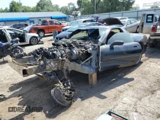 ✅ 1998 Chevrolet Corvette • VIN: 1G1YY22G7W5102143 • Lot: 65423685. Wystawiony na Copart z przebiegiem Nie podano mil. Skorzystaj z bezpłatnego archiwum sprzedaży aukcyjnych z USA i zobacz szczegółowy raport historii pojazdu na DreamBid. Zdjęcie 1.