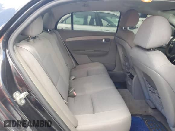 2012 Chevrolet Malibu 1LS z VIN 1G1ZB5E0XCF156340, wystawiony jako Copart lot #86523055 z przebiegiem 121 189 mil mil oraz Szkoda całkowita • Salvage title. Historia ofert i sprzedaży dostępna na DreamBid. Obrazek 10.