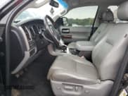 ✅ 2014 Toyota Sequoia Platinum • VIN: 5TDDY5G15ES105188 • Lot: 83817025. Wystawiony na Copart z przebiegiem 107 442 mil. Bezpłatny archiwum sprzedaży aukcyjnych z USA i szczegółowy raport historii pojazdu na DreamBid. Zdjęcie 7.