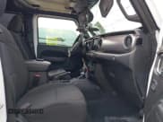 ✅ 2023 Jeep Gladiator Sport S • VIN: 1C6HJTAGXPL579320 • Лот: 42469237. Опубликован ранее на IAAI с пробегом 30 635 миль. Бесплатный доступ к архиву аукционных продаж из США и подробный отчёт об истории автомобиля на DreamBid. Изображение 5.