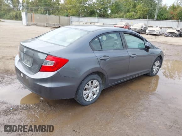 ✅ 2012 Honda Civic LX • VIN: 19XFB2F59CE091087 • Lot: 43462123. Wystawiony na IAAI z przebiegiem 156 916 mil. Bezpłatny archiwum sprzedaży aukcyjnych z USA i szczegółowy raport historii pojazdu na DreamBid. Zdjęcie 4.