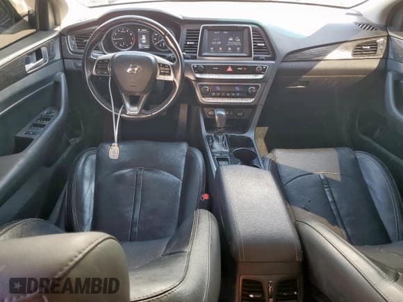 ✅ 2018 Hyundai Sonata SEL • VIN: 5NPE34AF4JH704228 • Лот: 81549555. Опубликован ранее на Copart с пробегом 115 300 миль. Бесплатный доступ к архиву аукционных продаж из США и подробный отчёт об истории автомобиля на DreamBid. Изображение 8.