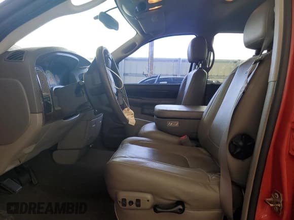 ✅ 2005 Dodge 1500 SLT • VIN: 1D7HA18D85S311674 • Лот: 76725324. Опубликован ранее на Copart с пробегом 87 728 миль. Бесплатный доступ к архиву аукционных продаж из США и подробный отчёт об истории автомобиля на DreamBid. Изображение 7.