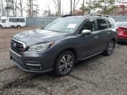 ✅ 2019 Subaru Ascent Touring • VIN: 4S4WMARD0K3439870 • Lot: 43771377. Wystawiony na IAAI z przebiegiem 55 115 mil. Bezpłatny archiwum sprzedaży aukcyjnych z USA i szczegółowy raport historii pojazdu na DreamBid. Zdjęcie 2.