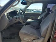 ✅ 2003 Toyota Tundra Limited • VIN: 5TBRT38163S437086 • Lot: 67374525. Wystawiony na Copart z przebiegiem 215 817 mil. Bezpłatny archiwum sprzedaży aukcyjnych z USA i szczegółowy raport historii pojazdu na DreamBid. Zdjęcie 7.