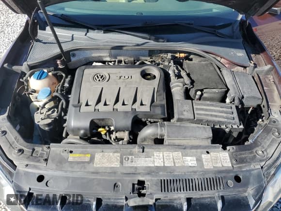 ✅ 2014 Volkswagen Passat SEL Premium • VIN: 1VWCN7A39EC060586 • Lot: 81968855. Listed on Copart with 154,082 mi. Free auction sales archive from the USA and detailed vehicle history report at DreamBid. Image 12.