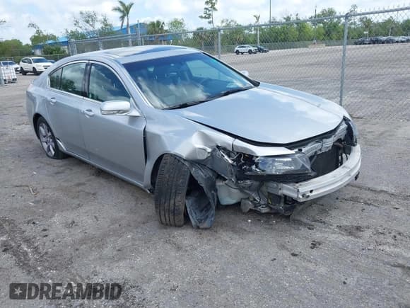 ✅ 2014 Acura TL Technology • VIN: 19UUA8F5XEA006083 • Лот: 41912362. Опубликован ранее на IAAI с пробегом 125 117 миль. Бесплатный доступ к архиву аукционных продаж из США и подробный отчёт об истории автомобиля на DreamBid. Изображение 17.