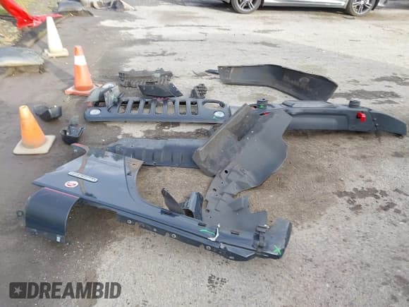 ✅ 2017 Jeep Wrangler Unlimited Rubicon • VIN: 1C4BJWFG7HL658499 • Лот: 43767663. Опубликован ранее на IAAI с пробегом 73 230 миль. Бесплатный доступ к архиву аукционных продаж из США и подробный отчёт об истории автомобиля на DreamBid. Изображение 12.