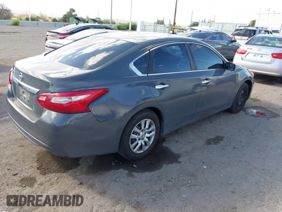 ✅ 2016 Nissan Altima SR • VIN: 1N4AL3AP9GC191313 • Лот: 43214165. Опубликован ранее на IAAI с пробегом 135 639 миль. Бесплатный доступ к архиву аукционных продаж из США и подробный отчёт об истории автомобиля на DreamBid. Изображение 4.