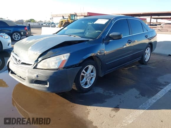 ✅ 2007 Honda Accord LX SE • VIN: JHMCM563X7C006069 • Lot: 43784984. Wystawiony na IAAI z przebiegiem 210 769 mil. Bezpłatny archiwum sprzedaży aukcyjnych z USA i szczegółowy raport historii pojazdu na DreamBid. Zdjęcie 2.