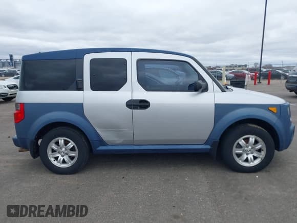 ✅ 2006 Honda Element LX • VIN: 5J6YH18336L012659 • Lot: 41952793. Wystawiony na IAAI z przebiegiem 104 118 mil. Bezpłatny archiwum sprzedaży aukcyjnych z USA i szczegółowy raport historii pojazdu na DreamBid. Zdjęcie 13.