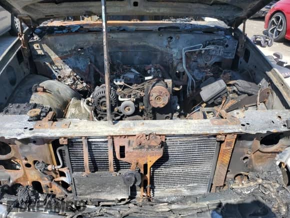 2000 Chevrolet Silverado 3500 с VIN 1GCHK34R7YR127939, выставлен на аукционе Copart как лот 65550435 с пробегом Не указан миль и Списание • Salvage title. История ставок и продаж доступна на DreamBid. Изображение 11.