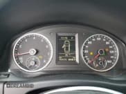 ✅ 2012 Volkswagen Tiguan SE • VIN: WVGAV7AX5CW593829 • Lot: 58943515. Wystawiony na Copart z przebiegiem 153 172 mil. Bezpłatny archiwum sprzedaży aukcyjnych z USA i szczegółowy raport historii pojazdu na DreamBid. Zdjęcie 9.