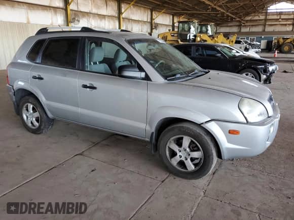 2008 Hyundai Tucson GLS с VIN KM8JM12B38U818352, выставлен на аукционе Copart как лот 71503394 с пробегом 186 965 миль миль и Списание • Salvage title. История ставок и продаж доступна на DreamBid. Изображение 4.
