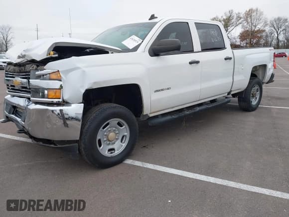 ✅ 2018 Chevrolet Silverado 2500HD Work Truck • VIN: 1GC1KUEG2JF200274 • Лот: 43630519. Опубликован ранее на IAAI с пробегом 159 618 миль. Бесплатный доступ к архиву аукционных продаж из США и подробный отчёт об истории автомобиля на DreamBid. Изображение 2.