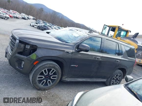 ✅ 2021 GMC Yukon AT4 • VIN: 1GKS2CKD7MR458189 • Lot: 41893918. Listed on IAAI with 47,730 mi. Free auction sales archive from the USA and detailed vehicle history report at DreamBid. Image 14.