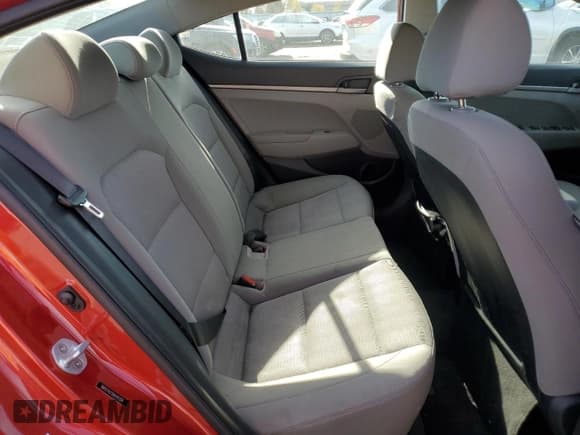 ✅ 2017 Hyundai Elantra SE • VIN: 5NPD74LFXHH101324 • Лот: 91118035. Опубликован ранее на Copart с пробегом 152 373 миль. Бесплатный доступ к архиву аукционных продаж из США и подробный отчёт об истории автомобиля на DreamBid. Изображение 10.