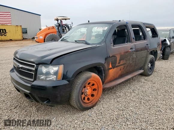 ✅ 2013 Chevrolet Tahoe Commercial • VIN: 1GNLC2E09DR267364 • Lot: 93137845. Wystawiony na Copart z przebiegiem 61 304 mil. Bezpłatny archiwum sprzedaży aukcyjnych z USA i szczegółowy raport historii pojazdu na DreamBid. Zdjęcie 1.