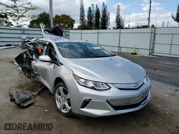 ✅ 2018 Chevrolet Volt LT • VIN: 1G1RC6S51JU132262 • Lot: 44316424. Wystawiony na Copart z przebiegiem Nie podano. Bezpłatny archiwum sprzedaży aukcyjnych z USA i szczegółowy raport historii pojazdu na DreamBid. Zdjęcie 11.
