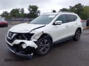 ✅ 2017 Nissan Rogue S • VIN: 5N1AT2MT1HC755644 • Lot: 43031867. Wystawiony na IAAI z przebiegiem 210 548 mil. Bezpłatny archiwum sprzedaży aukcyjnych z USA i szczegółowy raport historii pojazdu na DreamBid. Zdjęcie 2.