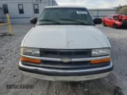 ✅ 2000 Chevrolet S-10 LS • VIN: 1GCCS19W7Y8158661 • Лот: 48857445. Опубликован ранее на Copart с пробегом 124 068 миль. Бесплатный доступ к архиву аукционных продаж из США и подробный отчёт об истории автомобиля на DreamBid. Изображение 5.