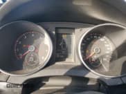 ✅ 2011 Volkswagen Golf GTI w/Sunroof • VIN: WVWEV7AJ6BW035245 • Лот: 55928795. Опубликован ранее на Copart с пробегом 187 700 миль. Бесплатный доступ к архиву аукционных продаж из США и подробный отчёт об истории автомобиля на DreamBid. Изображение 9.