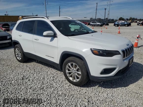 ✅ 2019 Jeep Cherokee Latitude • VIN: 1C4PJMCB4KD307165 • Лот: 81965645. Опубликован ранее на Copart с пробегом 62 681 миль. Бесплатный доступ к архиву аукционных продаж из США и подробный отчёт об истории автомобиля на DreamBid. Изображение 4.
