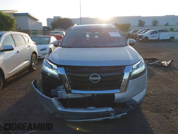 2022 Nissan Pathfinder SL с VIN 5N1DR3CB6NC270227, выставлен на аукционе IAAI как лот 43322854 с пробегом 46 196 миль миль и . История ставок и продаж доступна на DreamBid. Изображение 13.