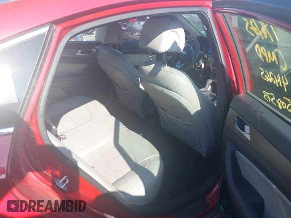 ✅ 2017 Hyundai Sonata Sport • VIN: 5NPE34AB6HH508573 • Lot: 43256378. Wystawiony na IAAI z przebiegiem 116 294 mil. Bezpłatny archiwum sprzedaży aukcyjnych z USA i szczegółowy raport historii pojazdu na DreamBid. Zdjęcie 8.