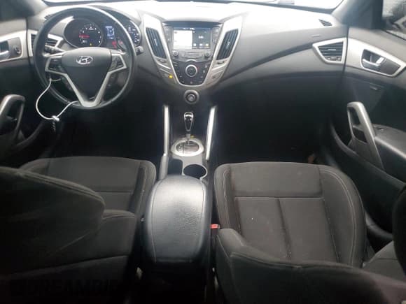 ✅ 2017 Hyundai Veloster • VIN: KMHTC6AD7HU322627 • Lot: 80287014. Wystawiony na Copart z przebiegiem 108 890 mil. Bezpłatny archiwum sprzedaży aukcyjnych z USA i szczegółowy raport historii pojazdu na DreamBid. Zdjęcie 8.