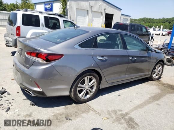 ✅ 2018 Hyundai Sonata Limited • VIN: 5NPE34AF5JH662555 • Лот: 49252073. Опубликован ранее на Copart с пробегом 22 941 миль. Бесплатный доступ к архиву аукционных продаж из США и подробный отчёт об истории автомобиля на DreamBid. Изображение 3.