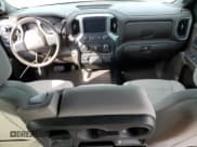 ✅ 2019 Chevrolet Silverado 1500 LT • VIN: 1GCRWCED0KZ387375 • Lot: 74265934. Wystawiony na Copart z przebiegiem 50 696 mil. Bezpłatny archiwum sprzedaży aukcyjnych z USA i szczegółowy raport historii pojazdu na DreamBid. Zdjęcie 8.