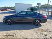 ✅ 2018 Nissan Altima S • VIN: 1N4AL3APXJC202648 • Лот: 42628634. Опубликован ранее на IAAI с пробегом 129 601 миль. Бесплатный доступ к архиву аукционных продаж из США и подробный отчёт об истории автомобиля на DreamBid. Изображение 14.