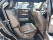 ✅ 2023 Ford Explorer King Ranch • VIN: 1FM5K8LC4PGA48148 • Lot: 59785725. Wystawiony na Copart z przebiegiem 55 635 mil. Bezpłatny archiwum sprzedaży aukcyjnych z USA i szczegółowy raport historii pojazdu na DreamBid. Zdjęcie 11.