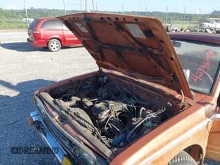 ✅ 1983 Datsun 720 • VIN: JN6MD01S0DW201290 • Lot: 42796349. Wystawiony na IAAI z przebiegiem 199 209 mil. Bezpłatny archiwum sprzedaży aukcyjnych z USA i szczegółowy raport historii pojazdu na DreamBid. Zdjęcie 6.