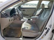 ✅ 2008 Toyota Camry • VIN: 4T1BB46K68U043485 • Lot: 93043305. Wystawiony na Copart z przebiegiem 199 821 mil. Bezpłatny archiwum sprzedaży aukcyjnych z USA i szczegółowy raport historii pojazdu na DreamBid. Zdjęcie 7.