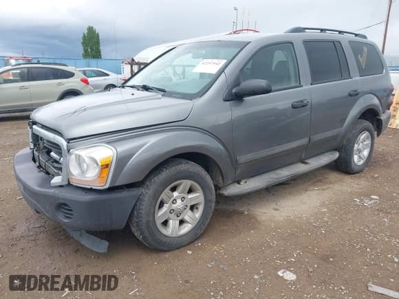 ✅ 2005 Dodge Durango SXT • VIN: 1D4HB38N55F575894 • Лот: 42257542. Опубликован ранее на IAAI с пробегом 260 069 миль. Бесплатный доступ к архиву аукционных продаж из США и подробный отчёт об истории автомобиля на DreamBid. Изображение 17.