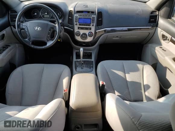 2009 Hyundai Santa Fe GL z VIN 5NMSG73E19H270968, wystawiony jako Copart lot #71079324 z przebiegiem 228 511 mil mil oraz Czysty tytuł • Clean title. Historia ofert i sprzedaży dostępna na DreamBid. Obrazek 8.