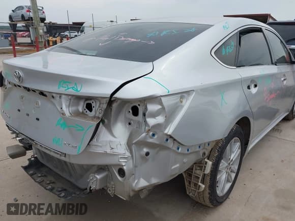 ✅ 2014 Toyota Avalon Limited • VIN: 4T1BK1EB2EU079380 • Lot: 42115889. Listed on IAAI with 165,059 mi. Free auction sales archive from the USA and detailed vehicle history report at DreamBid. Image 6.