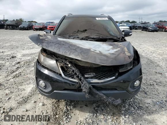 ✅ 2012 Kia Sorento EX • VIN: 5XYKU3A62CG278902 • Lot: 81866345. Wystawiony na Copart z przebiegiem Nie podano. Bezpłatny archiwum sprzedaży aukcyjnych z USA i szczegółowy raport historii pojazdu na DreamBid. Zdjęcie 5.