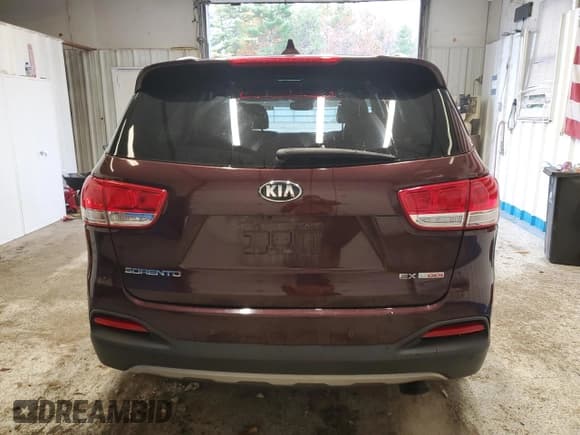 ✅ 2018 Kia Sorento EX • VIN: 5XYPHDA15JG354792 • Лот: 91345735. Опубликован ранее на Copart с пробегом 140 277 миль. Бесплатный доступ к архиву аукционных продаж из США и подробный отчёт об истории автомобиля на DreamBid. Изображение 6.